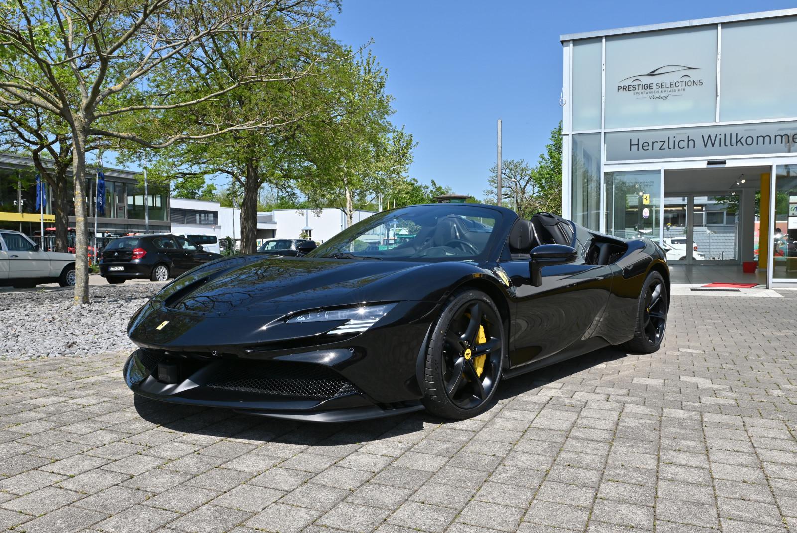 Ferrari SF90 Spider/Lift/Carbonsitze/JBL/Sofort/Deutsch!