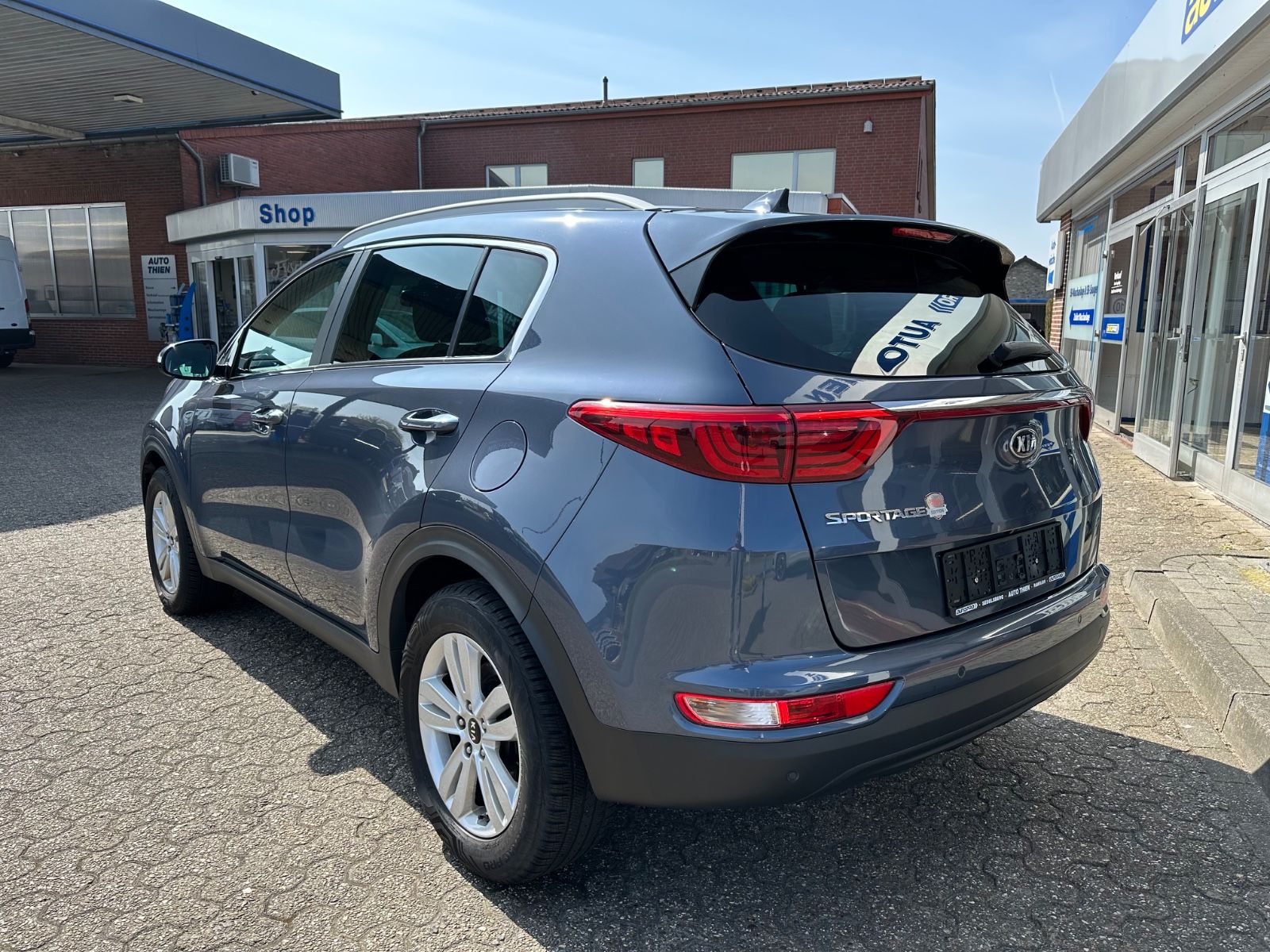 Fahrzeugabbildung Kia Sportage 1.6 GDI Dream Team Navi/SHZG/GRA/BT/GJR