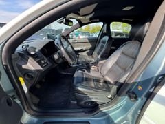 Fahrzeugabbildung Volvo S40 T5 Momentum *BLICKFANG* *TUNING*