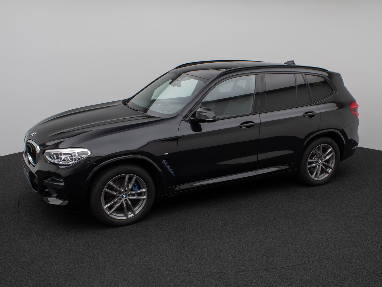 Fahrzeugabbildung BMW X3 xD30d M Sport Panorama Kamera HUD HiFi 19Zoll