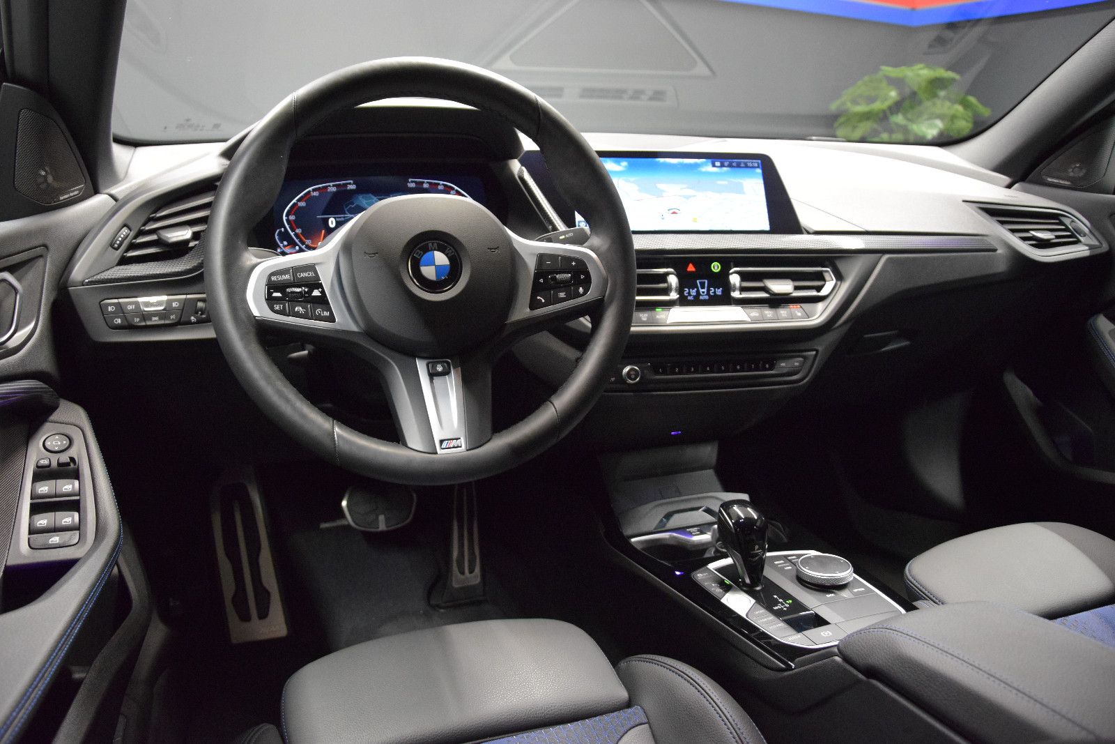 Fahrzeugabbildung BMW 218 i Gran Coupé M Sport H&k Leder Kamera ACC