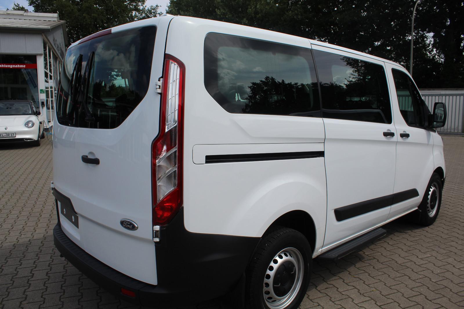 Ford Transit Custom Kombi 320 L1 (9 Sitzer)