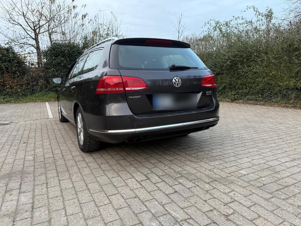 Volkswagen Passat 2011 — photo 5