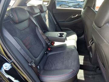 Hyundai i30 1.6 T-GDI N Line X (150PS) AutomatikKombi