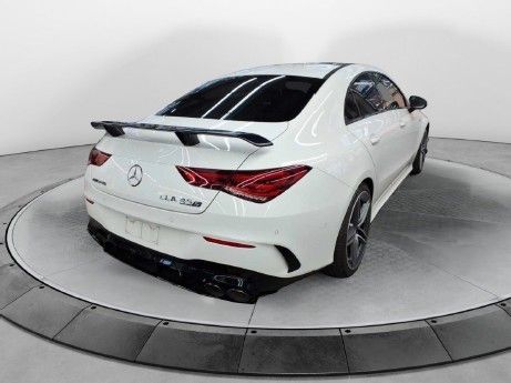 Fahrzeugabbildung Mercedes-Benz CLA 45 S AMG+Aero+Pano+HUD+Burm+Memory+MultiB