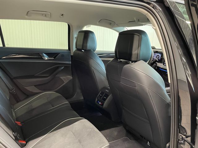 Passat Variant Business 1.5 eTSI DSG LED ACC RFK