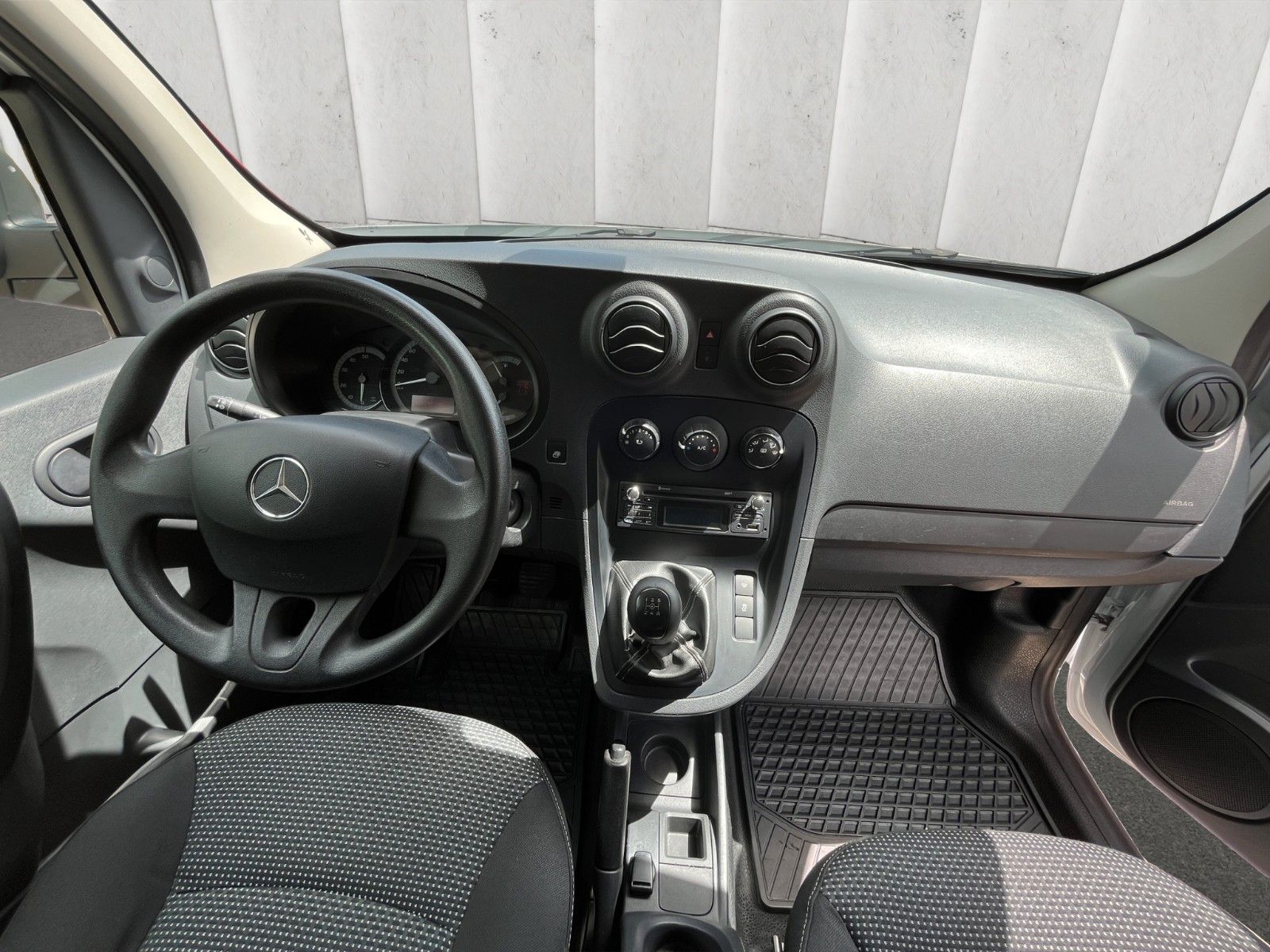 Fahrzeugabbildung Mercedes-Benz Kasten 109 CDI lang*AHK*SHZ*
