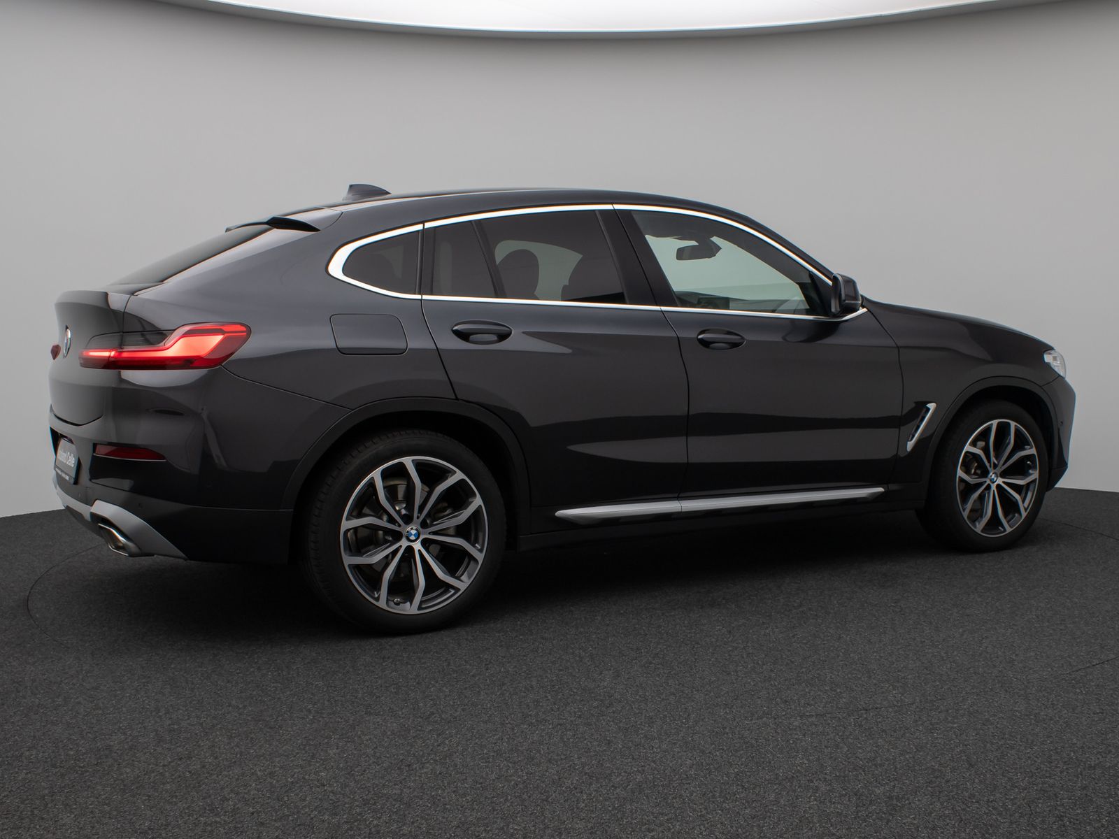 Fahrzeugabbildung BMW X4 xD20d Kamera DAB Lenkrhzg AHK Sport 20Zoll