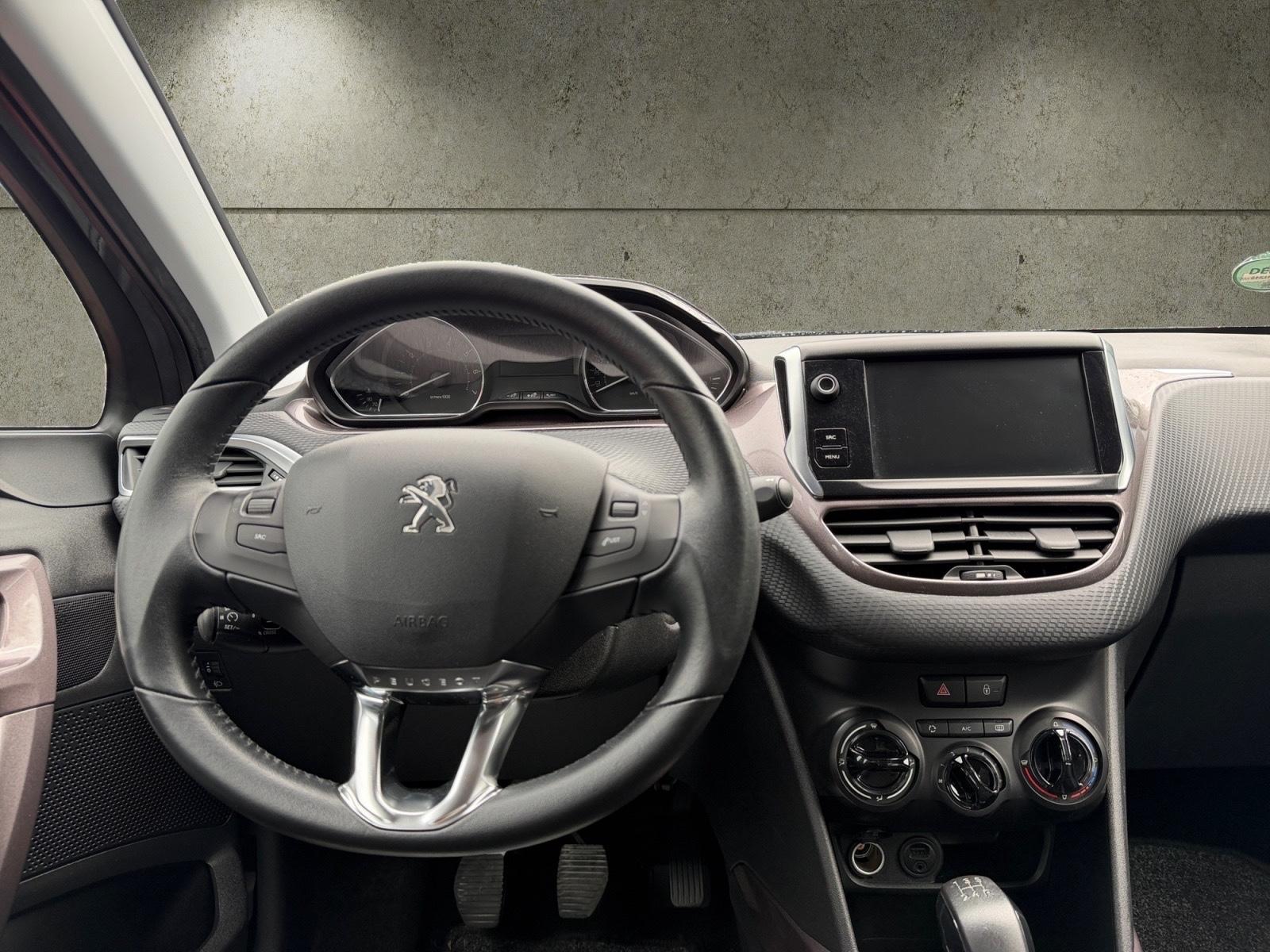 Peugeot 2008 Active *KLIMA*SHZ*PDC*NAVI*TOUCH.*TEMP.*TÜV
