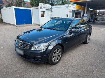 صورة 2 لـ 2010 Mercedes-BENZ C 220