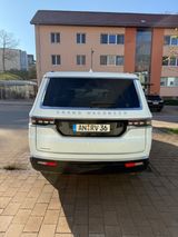 Jeep Grand Wagoneer - Jeep Wagoneer mit Benzin-Antrieb: Geländewagen, Grand