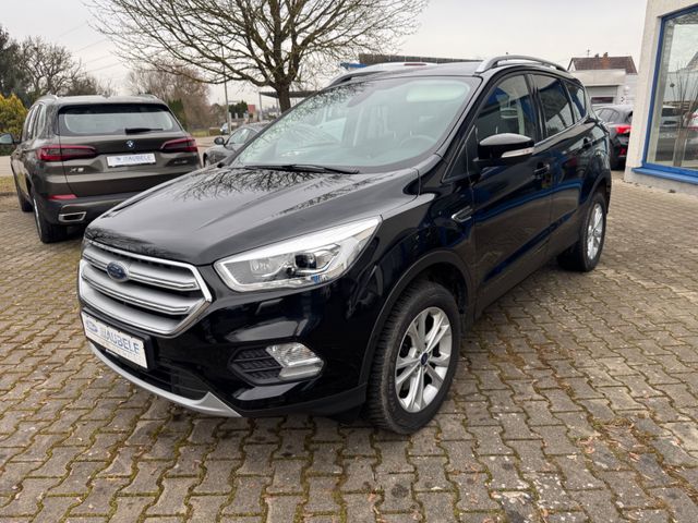 Ford Kuga Titanium; AHK schwenkbar; ALLRAD;