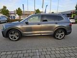 Volkswagen Tiguan 2.0 TSI 162kW DSG 4MOTION Highline Hi... - VW Tiguan Gebrauchtwagen in München