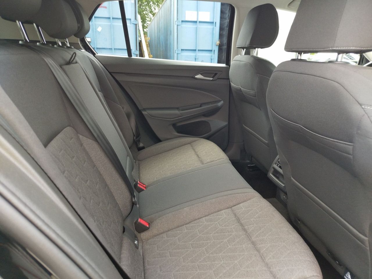 Fahrzeugabbildung Volkswagen Golf Life 1.5 l TSI OPF 85 kW (116 PS) 6-Gang