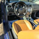 Ford Focus 2,0i TITANIUM AUT TÜV 11.26 LEDER SITZH KL - Ford Focus aus 2010: Cabrio