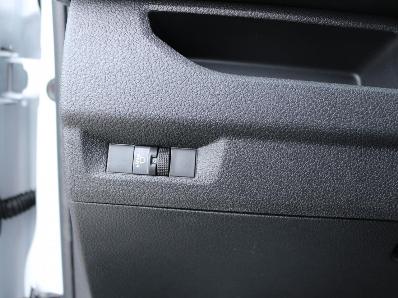 Fahrzeugabbildung Citroën JUMPY STANDARD 1.5 BlueHDi 100