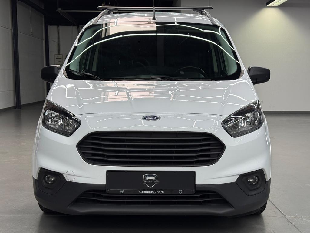 Ford Transit Courier 1.5 TDCi, Foto 15 von 40