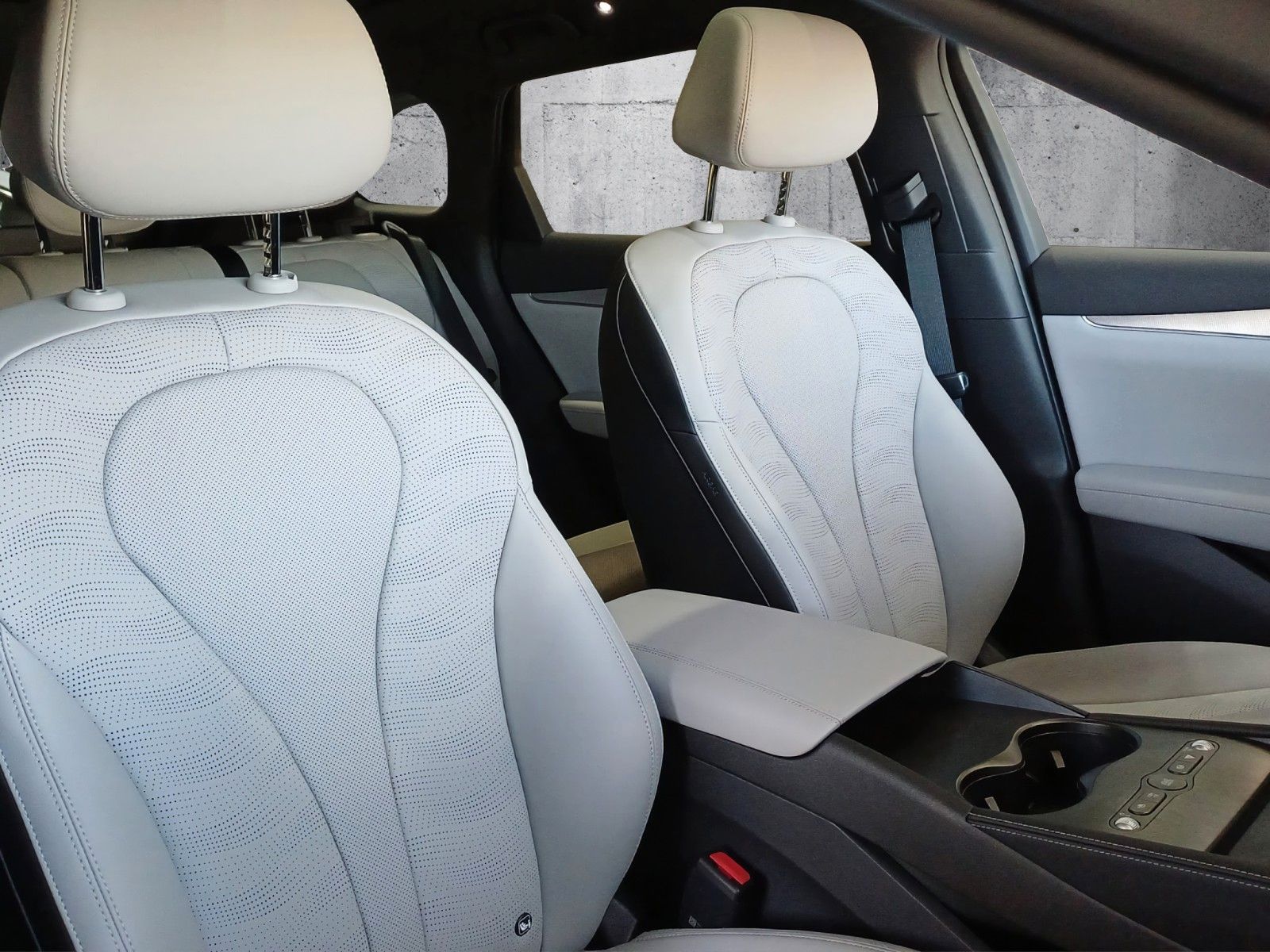 BYD SEAL 6