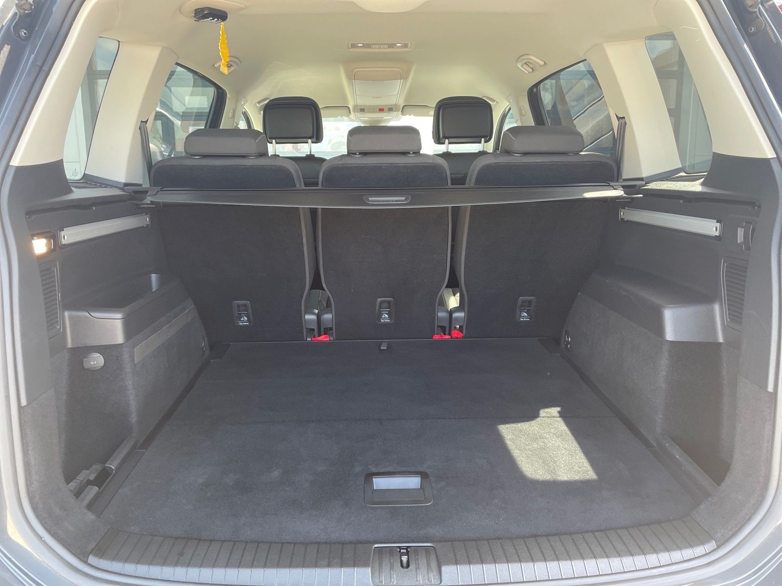 Volkswagen Touran - Bild 17