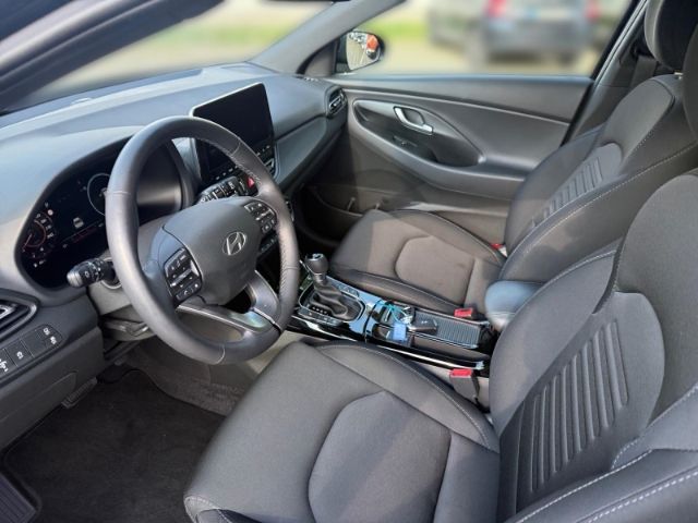 Fahrzeugabbildung Hyundai i30 1.5 T-GDI (140 PS) 48V 7-DCT 2WD Advantage P