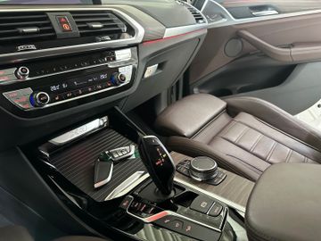 Fahrzeugabbildung BMW X3 xD30d xLine ACC 360° HUD H/K AHK Komfort DAB