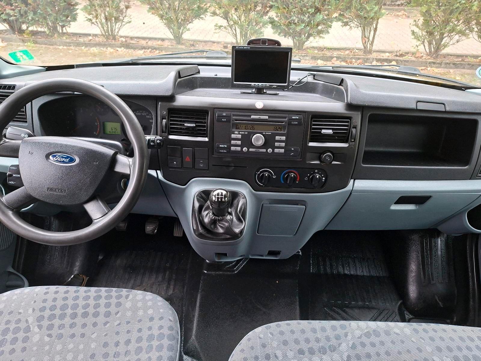 Ford Transit 2010 — photo 9