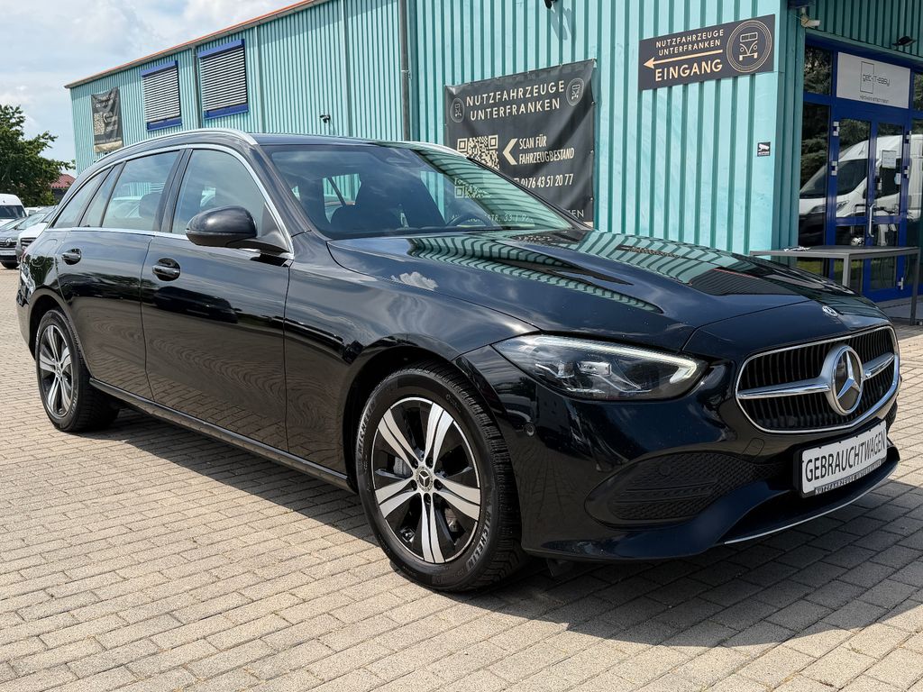 Image of Mercedes-Benz C 300