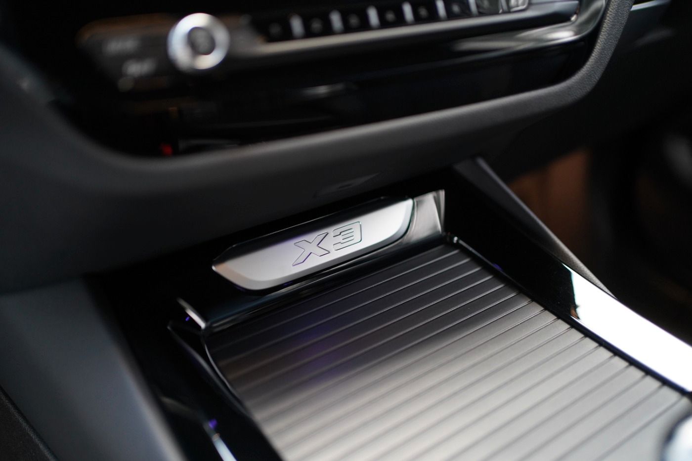 Fahrzeugabbildung BMW X3 xDrive 20i +LED+AHK+Live Cockpit Plus+