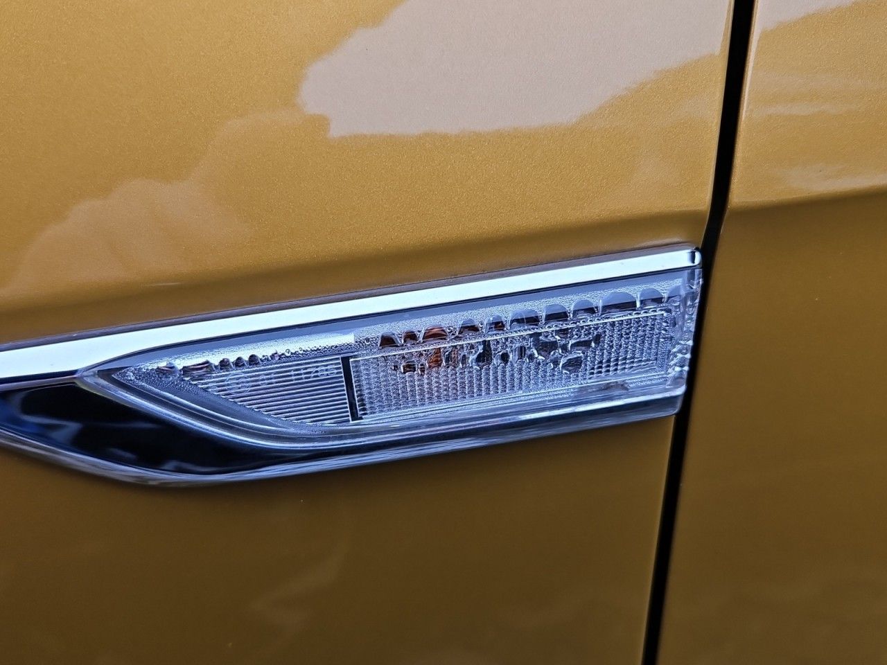 Fahrzeugabbildung Volkswagen Caddy PKW Highline Navi ACC Xenon