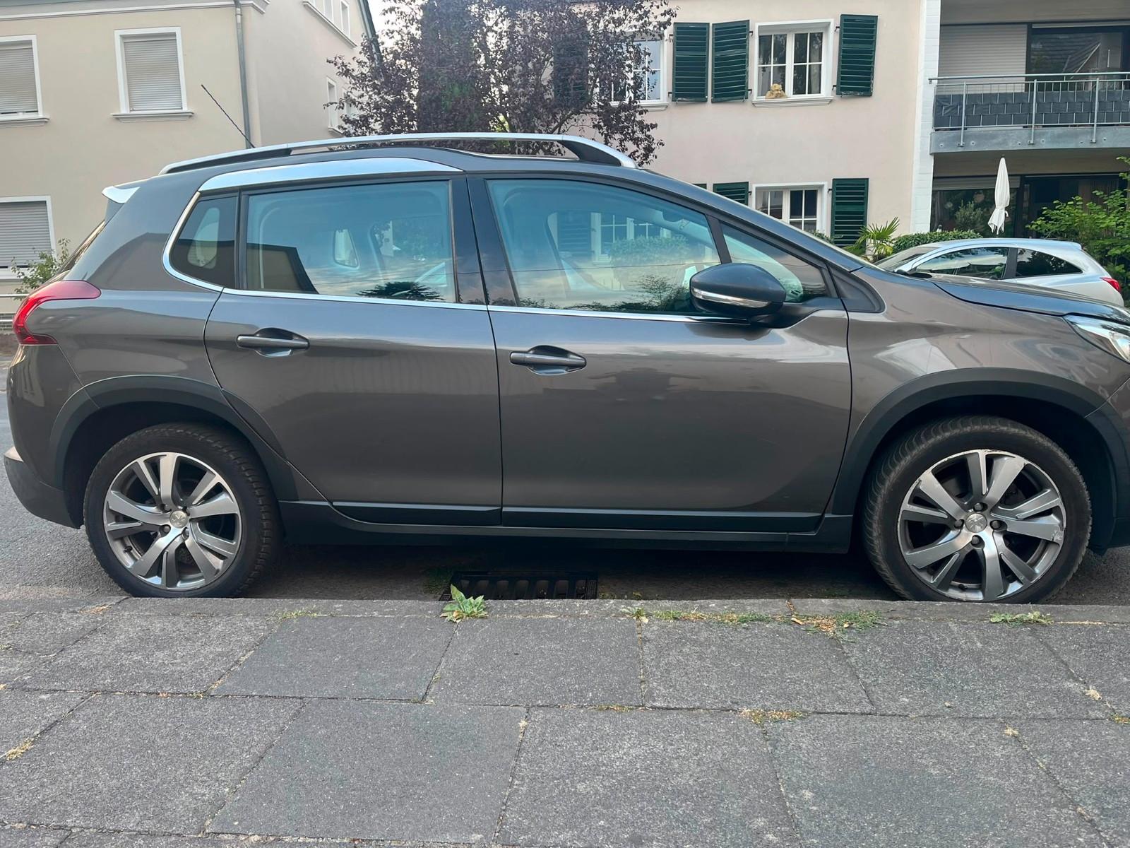 Peugeot 2008 Allure PureTech 110 EAT6 Stop&Start Allure
