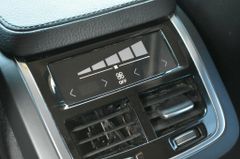 Fahrzeugabbildung Volvo XC90 D5 MOM*AWD*7Si*LED*