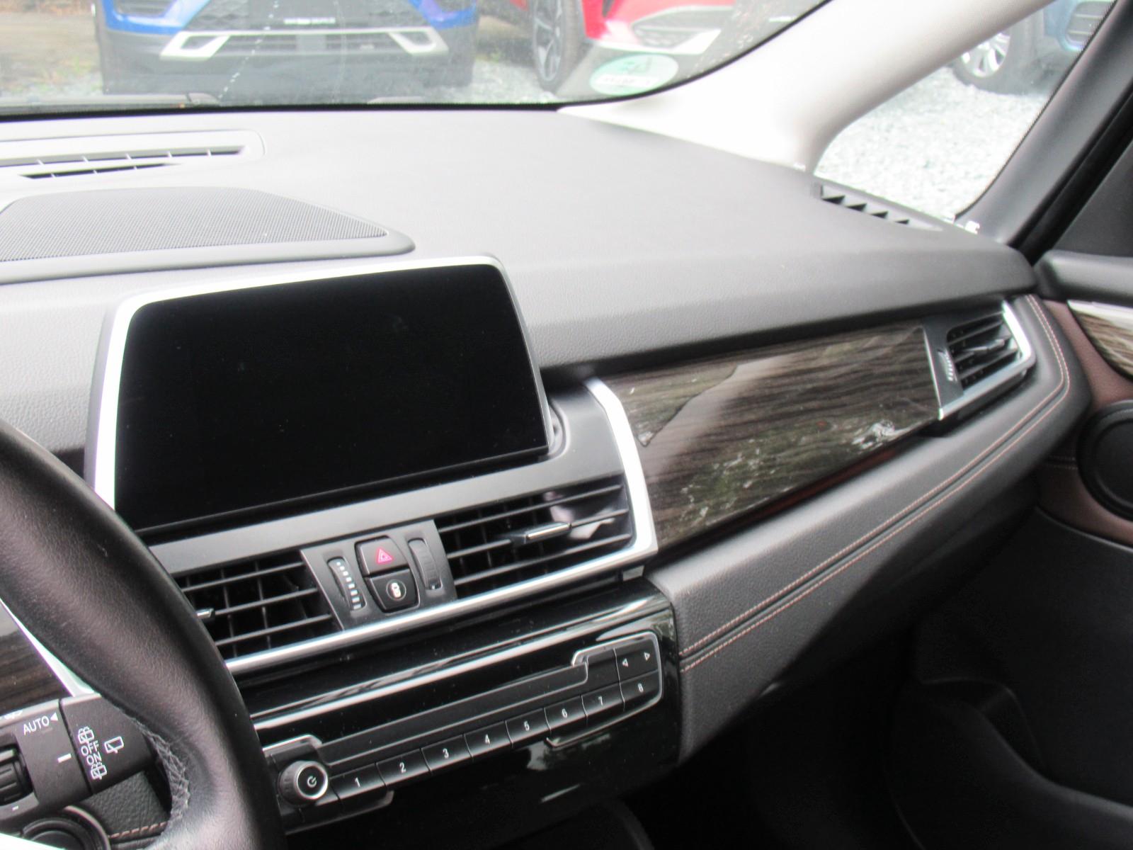 BMW 218 2 Gran Tourer 218 i Luxury Line, миниатюра 29