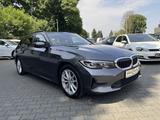 BMW 320d xDrive Advantage NAVI Pro - BMW 320 Gebrauchtwagen in Düsseldorf