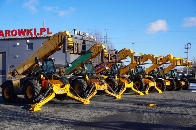 JCB 560-80 / 6 ton lifting capacity / power 146 HP