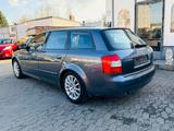 Audi A4 2.4 Avant S-Line Automatik BOSE Xenon SHZ PDC - Audi A4 aus 2002: Line