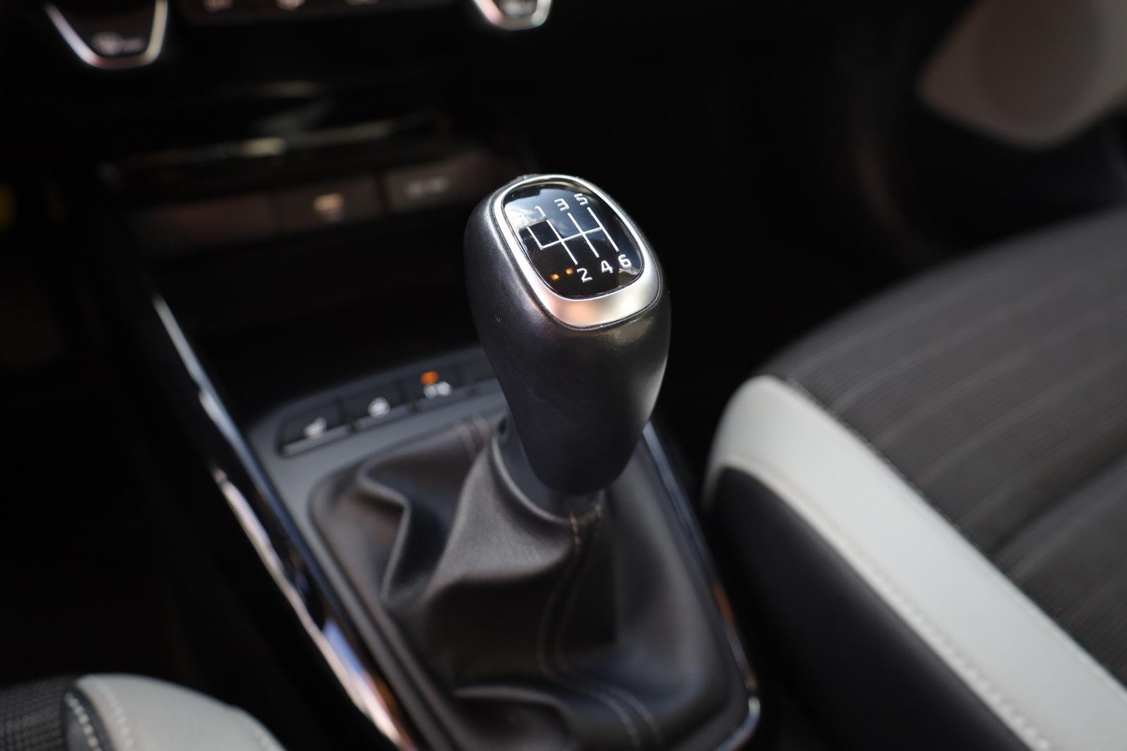 Kia Stonic 1.0 T-GDI Spirit LED Navi AHK Sitzheizung, миниатюра 21