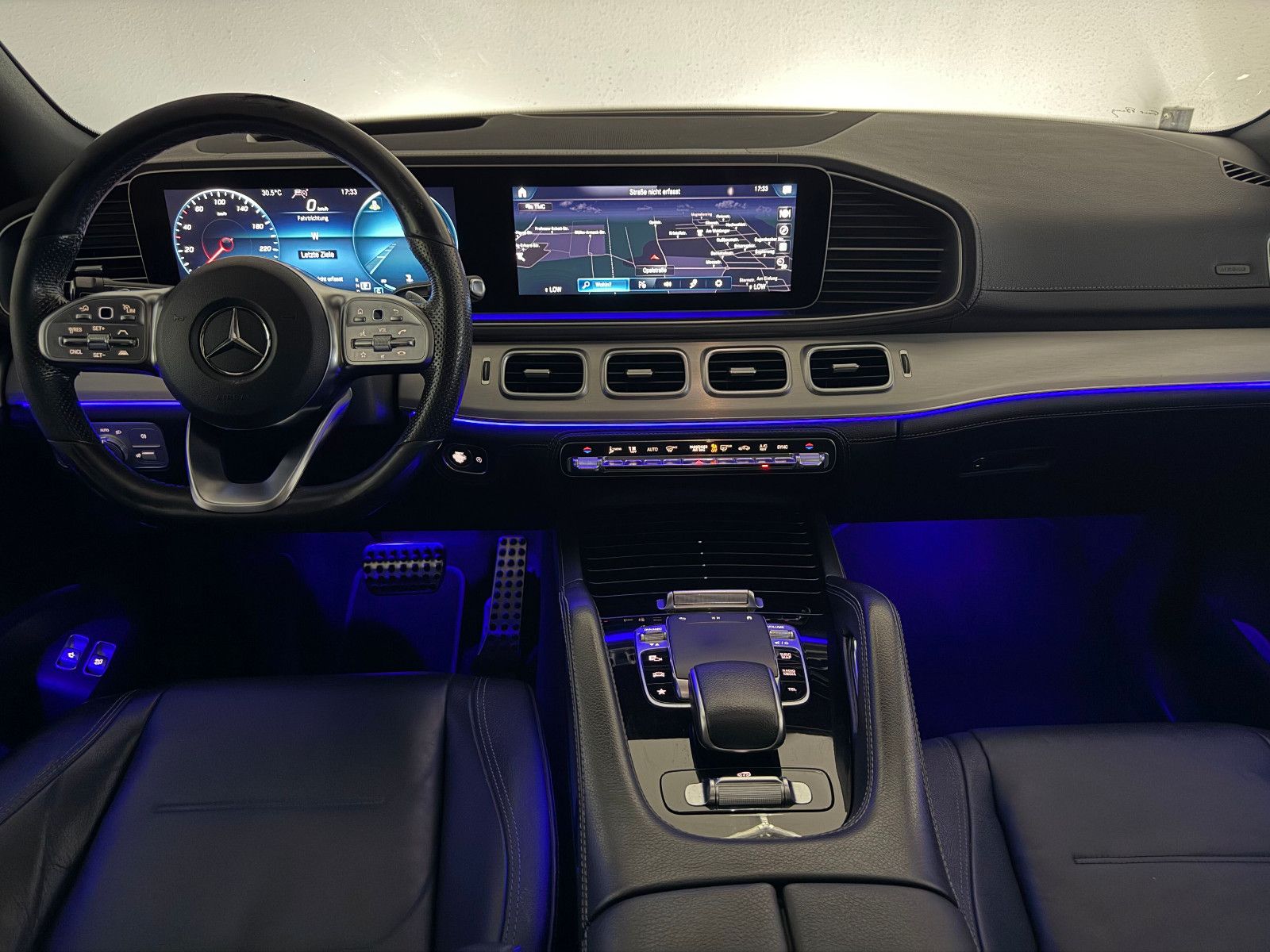Fahrzeugabbildung Mercedes-Benz GLE 300 d 4MATIC AMG-LINE/PANO/BURMESTER/7-SITZ