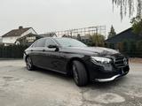 Mercedes-Benz E-Klasse, 220 D - Mercedes-Benz 220: Van