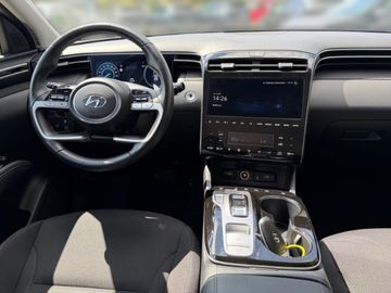 Hyundai TUCSON - 11