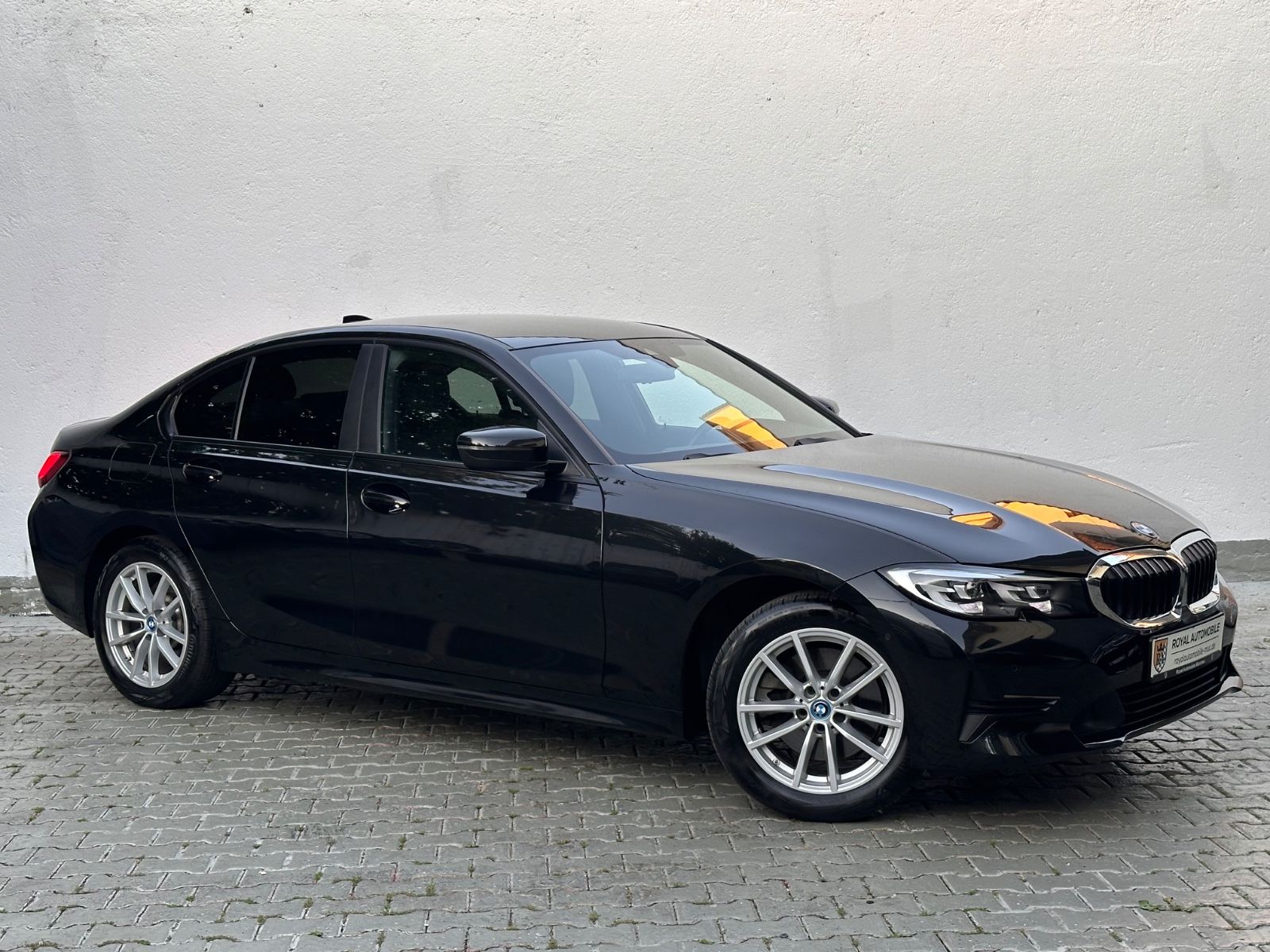 BMW 320e Limousine SOH 92%/LED/AHK/HIFI/SPORTSITZE imagem 3