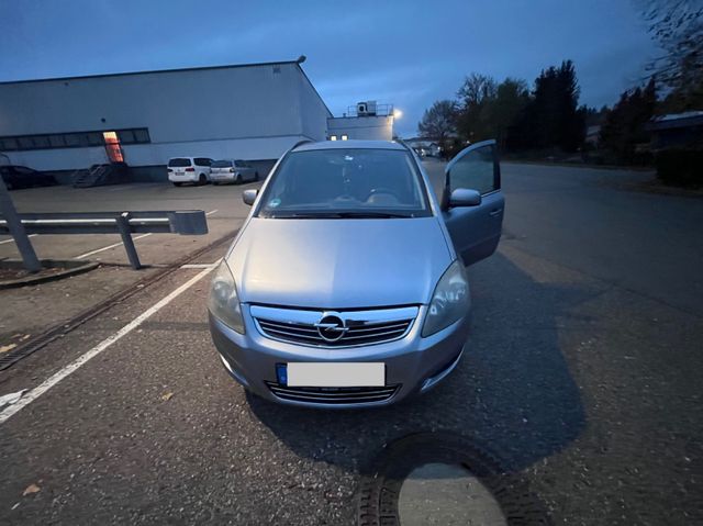 Opel Zafira  mit TEMPOMAT  8 Sitz  TÜV 2025/10