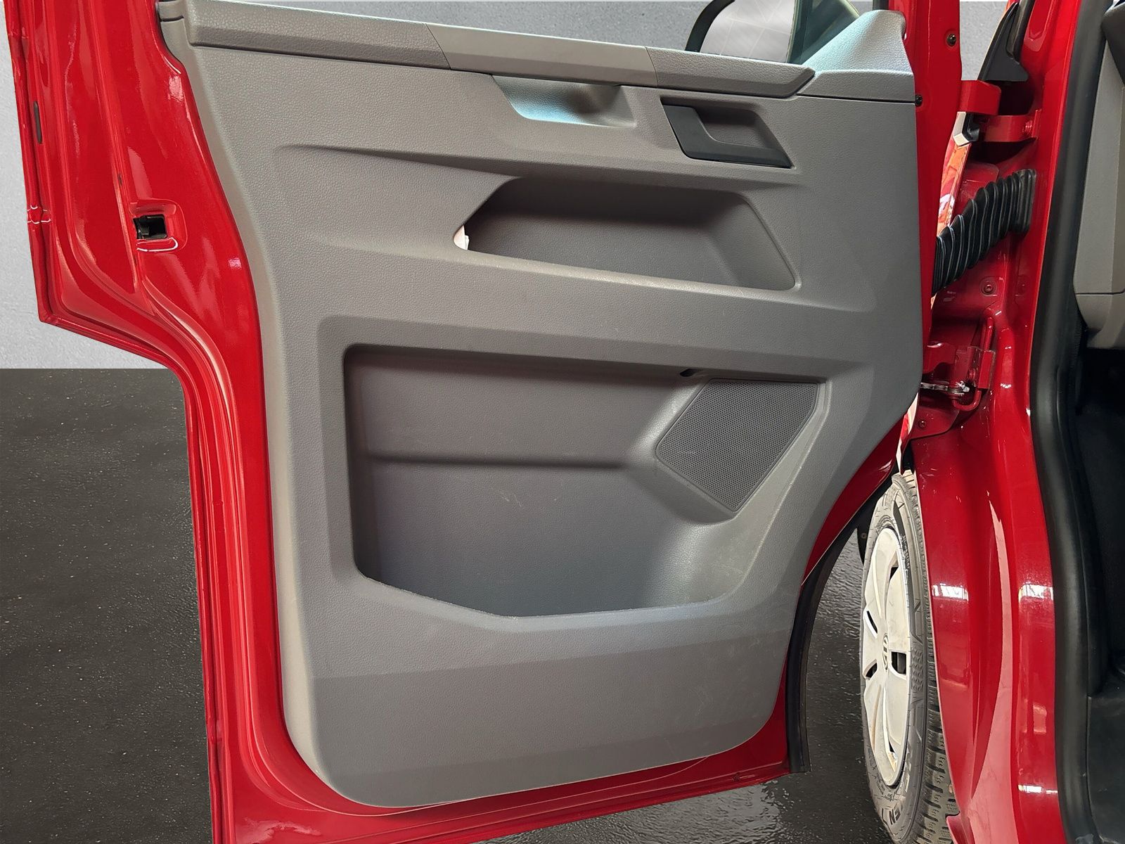 Fahrzeugabbildung Volkswagen T6.1 Transporter Kasten 2.0 TDI lang