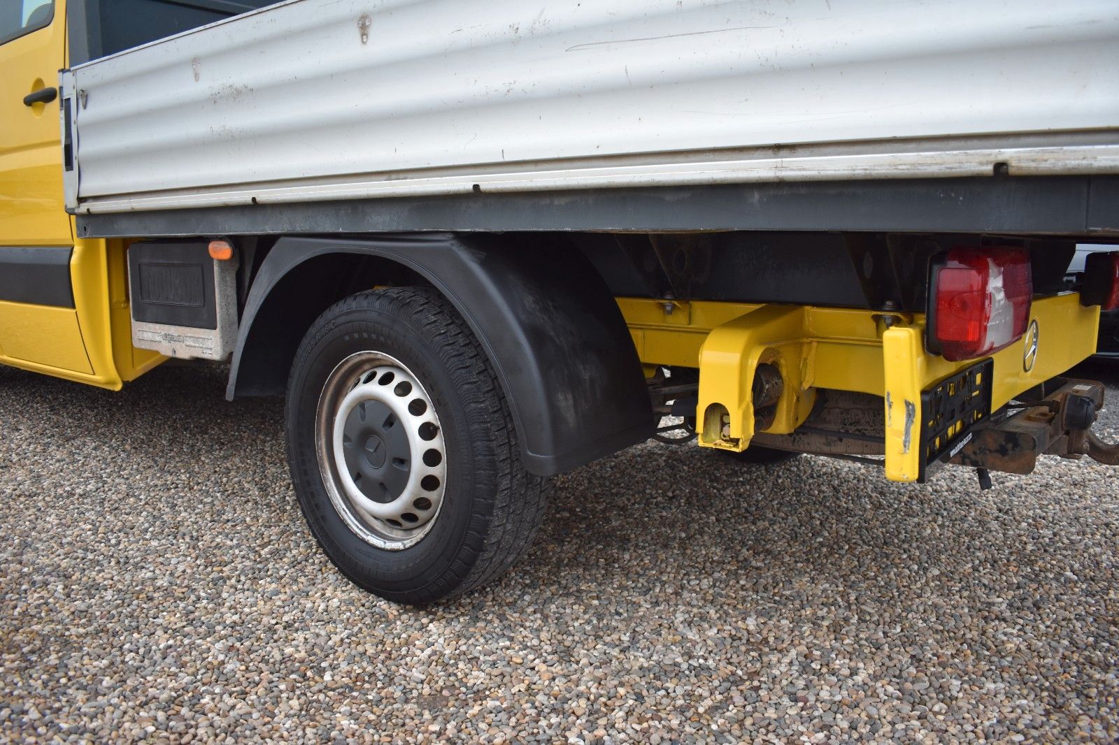 Fahrzeugabbildung Mercedes-Benz Sprinter II Pritsche/DoKa 316 CDI AHK