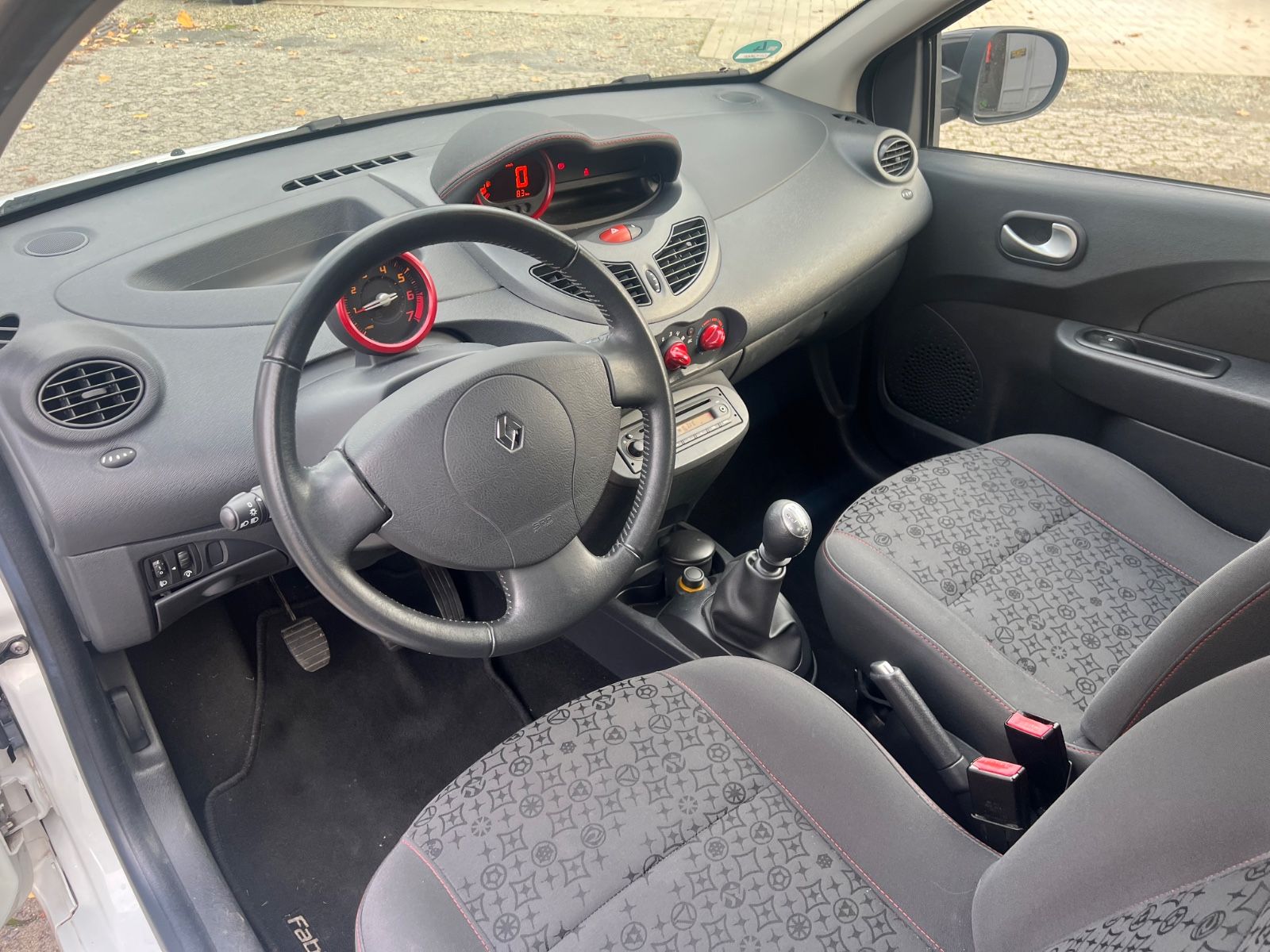 Fahrzeugabbildung Renault Twingo Rip Curl * 1.HAND *