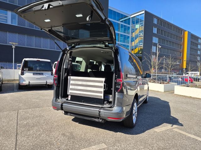 Fahrzeugabbildung Volkswagen Caddy Maxi Rollstuhltransport Heckeinstieg