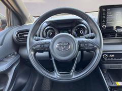 Fahrzeugabbildung Toyota Yaris 1.5 VVT-i Premiere AUTO 15 JAHRE GARANTIE