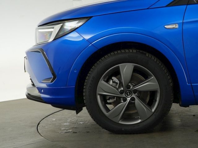 Grandland GSe PHEV 4X4 AT+AHK+LED+NAVI+360 GRAD 