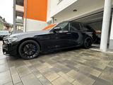 BMW 540i xDrive Touring A/Harman/Pano/Softclose - BMW 540 von privat
