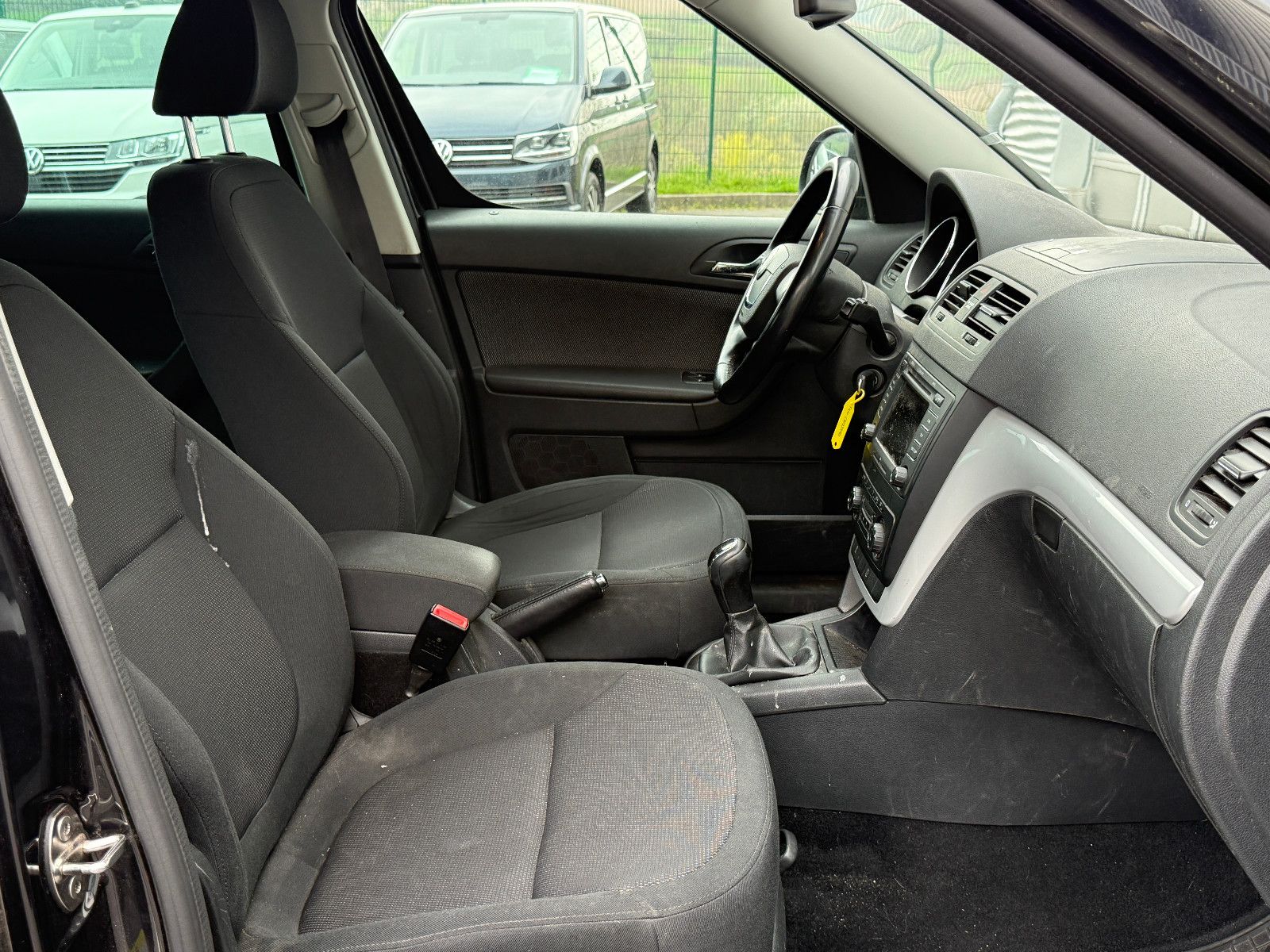 Fahrzeugabbildung SKODA Yeti Ambition Plus Edition AHK SHZ PDC GRA Klima