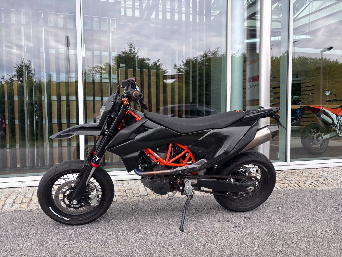 Fahrzeugabbildung KTM 690 SMC R, Sportauspuff, Lenkerendspiegel QS, LE